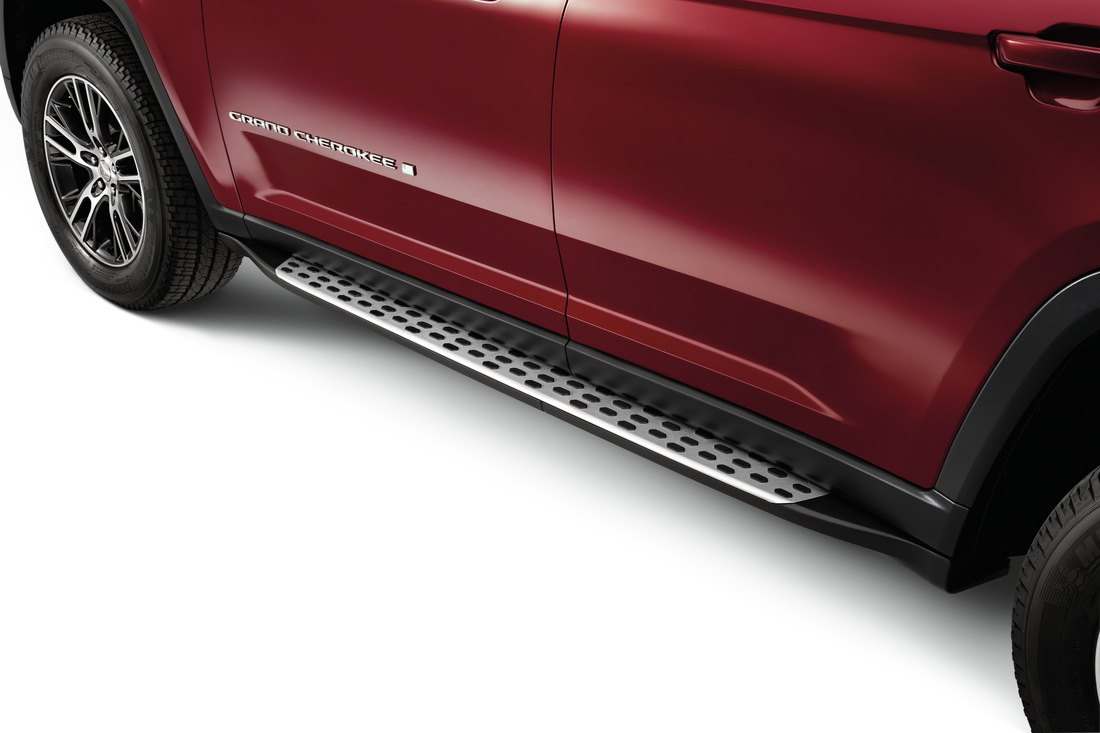 Grand Cherokee 2021-Present Running Boards Black & Bright