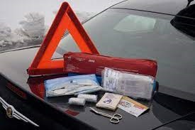 Cherokee 2014-2018 First Aid Kit With Warning Triangle